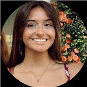 Profesora de Biología e Inglés desde Primaria a Bachillerato.